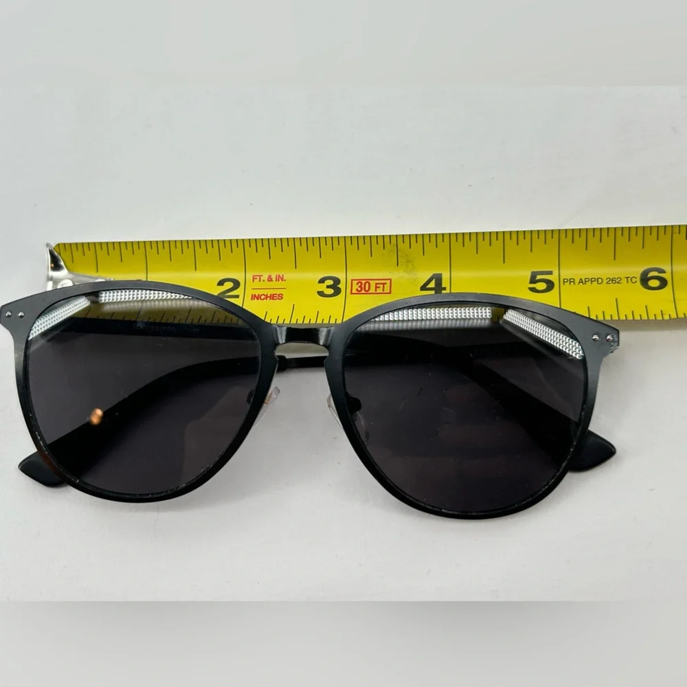 Classic Black Round Oversized Sunglasses Retro Chic Wire Frames ICU EYEWEAR